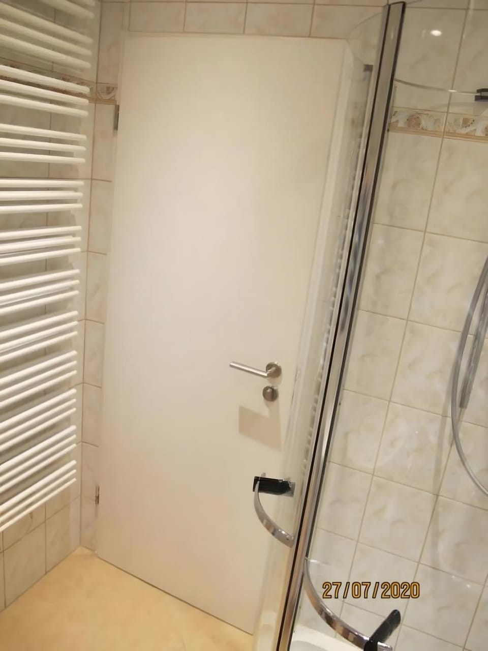 Bathroom, Living room