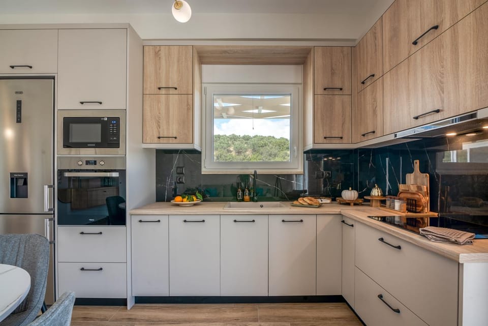 Coffee/tea facilities, Kitchen or kitchenette, Food and drinks, Food, dishwasher, minibar, oven, stove, toaster, kitchen