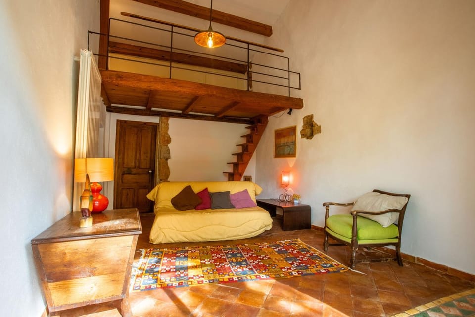 Property building, Living room