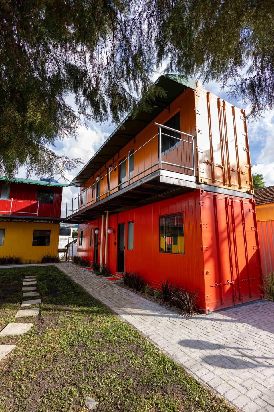 Studio 7 com Aquecimento e estacionamento perto da OAB e Pedreira 1º andar Apartment in Curitiba