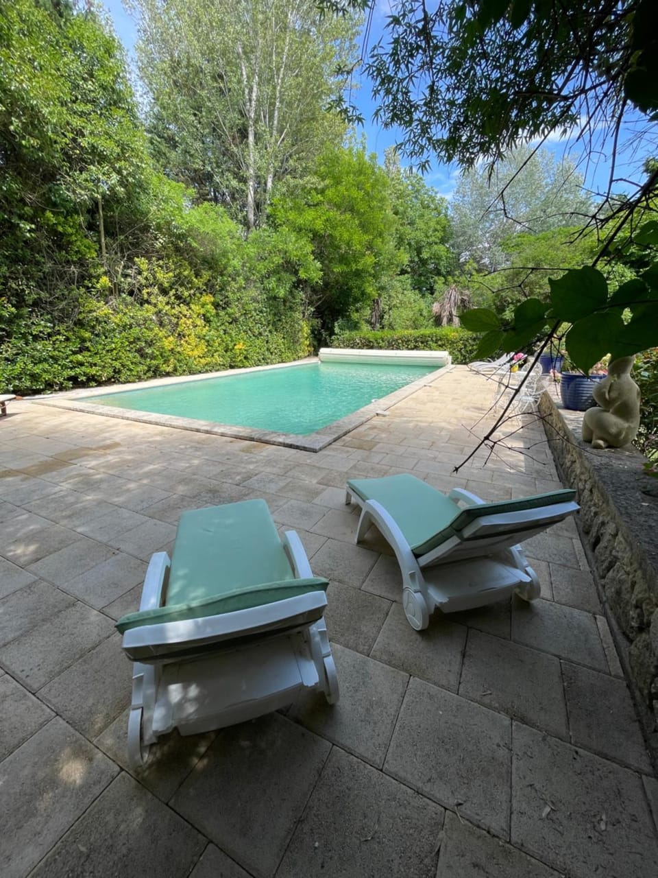 Pool view, Swimming pool, sunbed