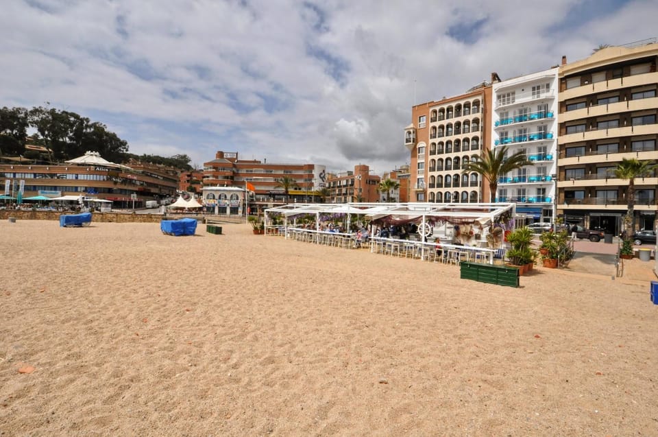 Nearby landmark, Beach
