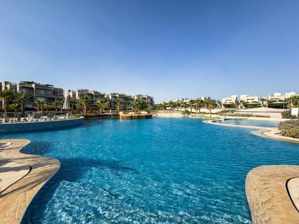 Poolside 2BR Chalet at Einbay Resort Steps from the Water Apartment in Egypt