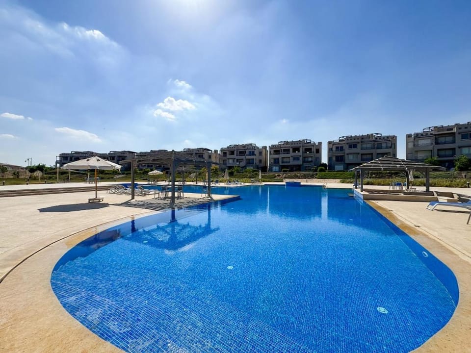 Poolside 2BR Chalet at Einbay Resort Steps from the Water Apartment in Egypt