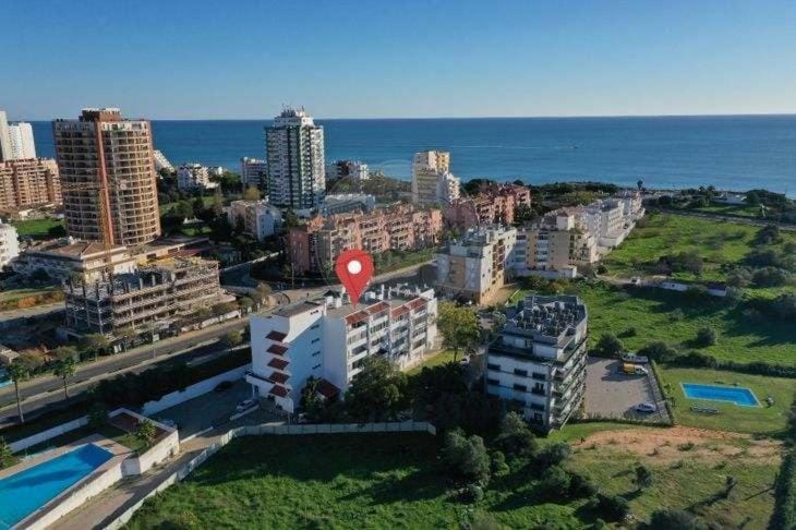Traum Apartment - Rocha Beach Apartment in Portimao