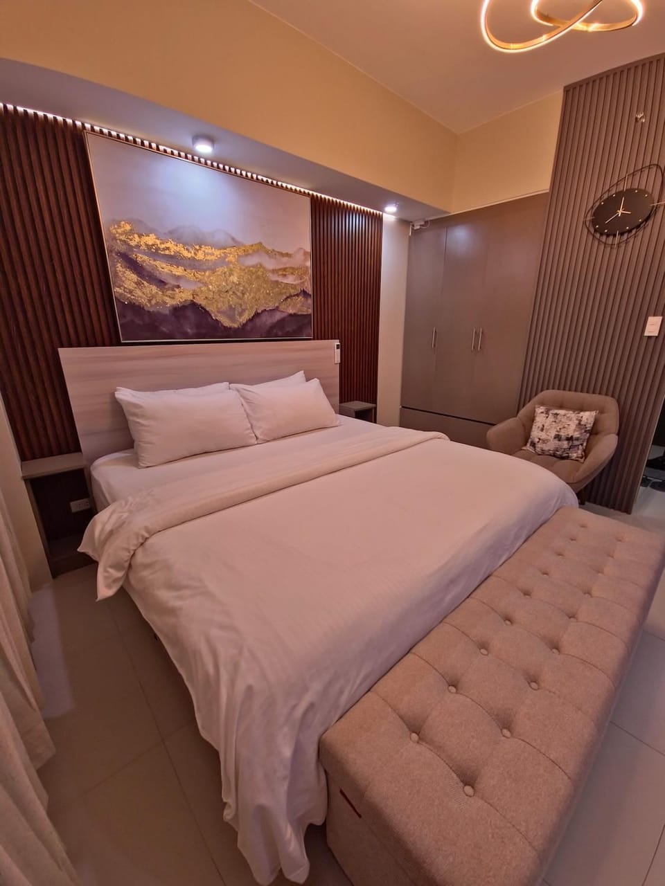 Luxury King Bed Studio in Midtown Cebu Apartment in Cebu City