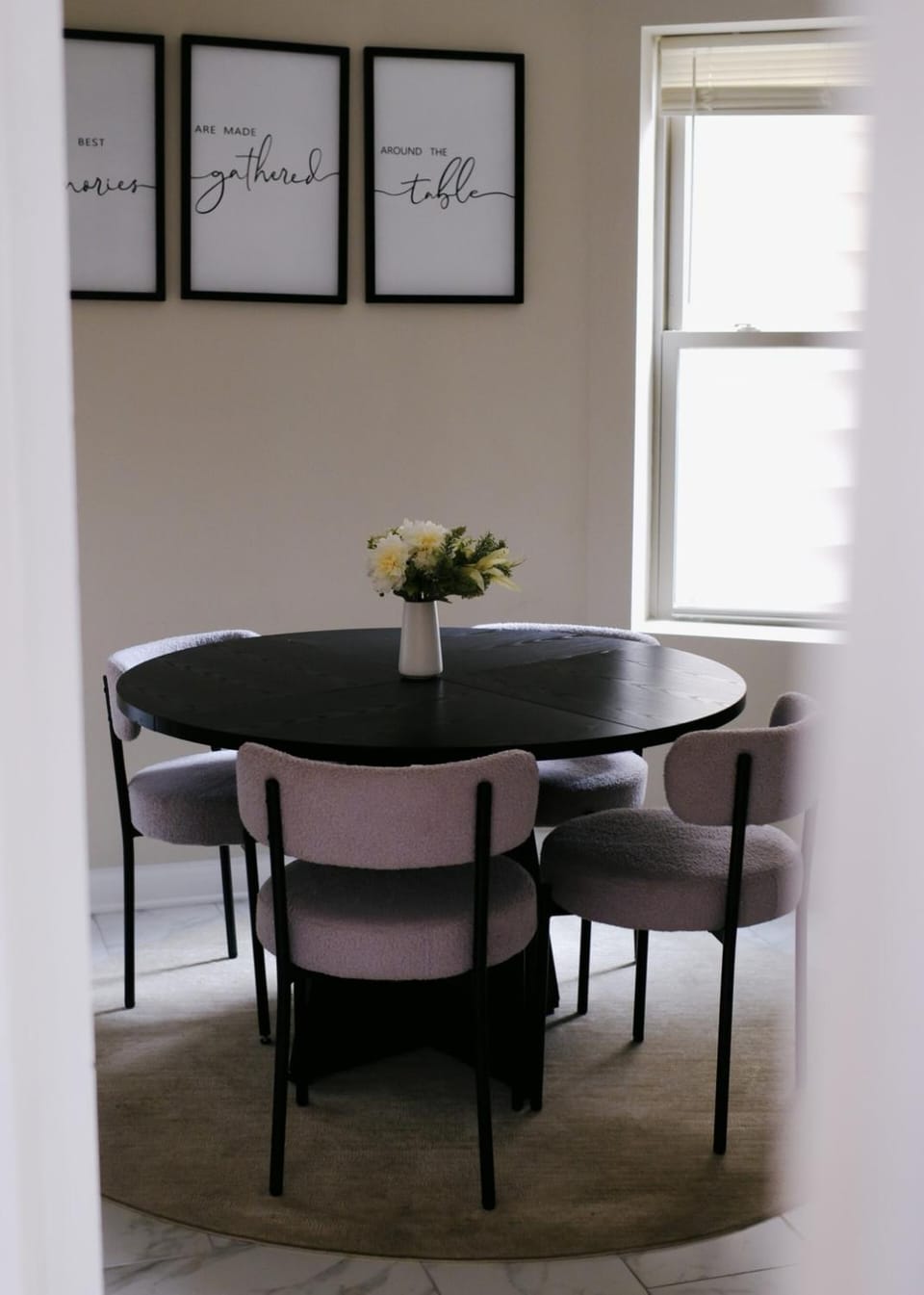 2BR Fitness Pad • Private Gym • Sleeps 7 Apartment in Chicago