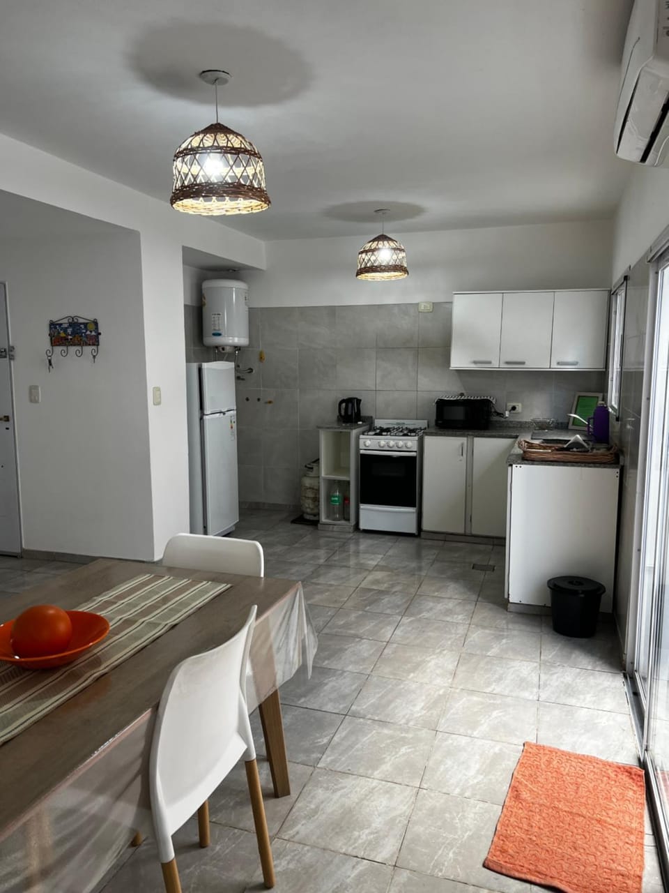 Dining area, oven, stove