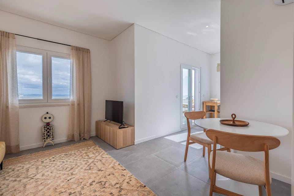 176 - Charming Riverview Apartment Apartment in Lisbon District