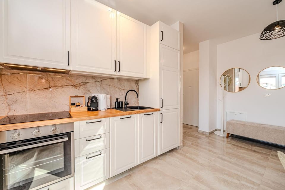 Apartment Anna - free private parking Apartment in Zadar