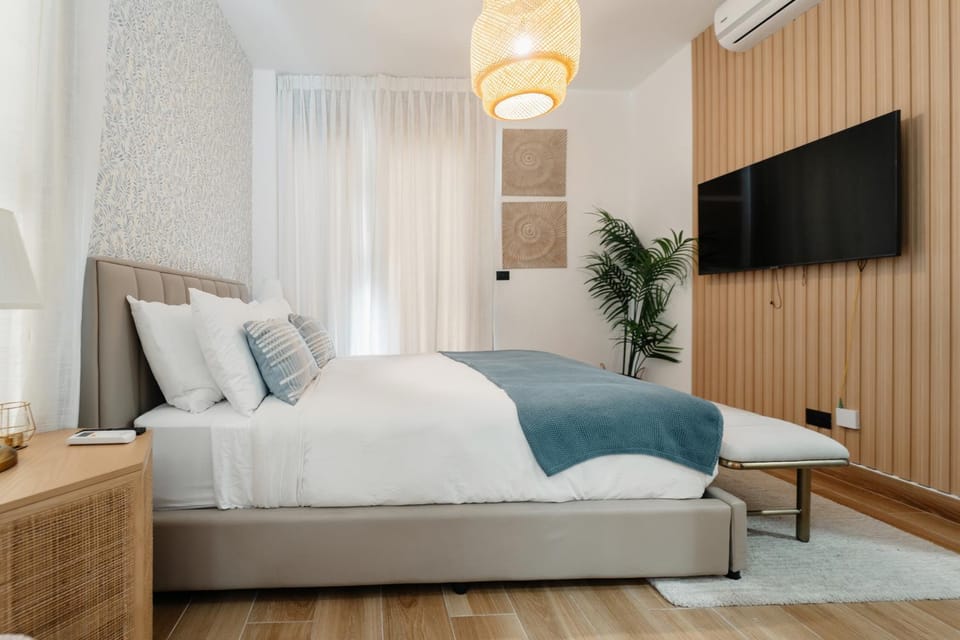 Bed, TV and multimedia