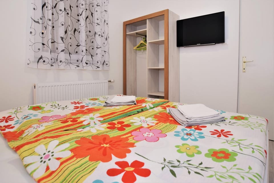 TV and multimedia, Bedroom