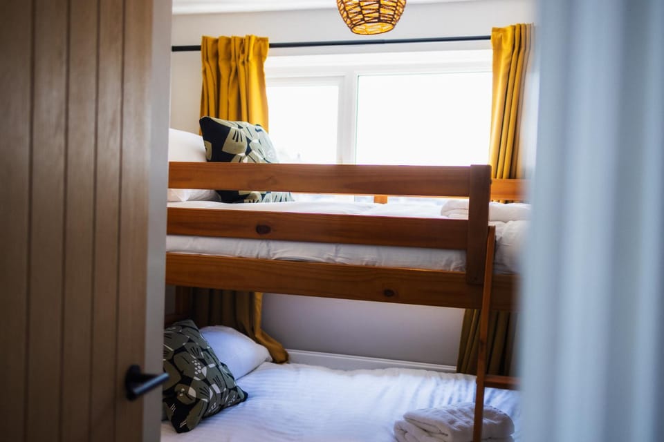 bunk bed