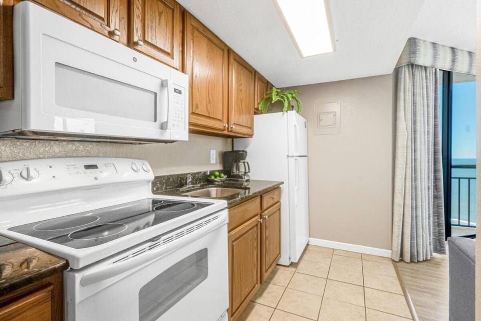 Beach Getaway Oceanfront, Dogs OK! 826 Apartment in Myrtle Beach