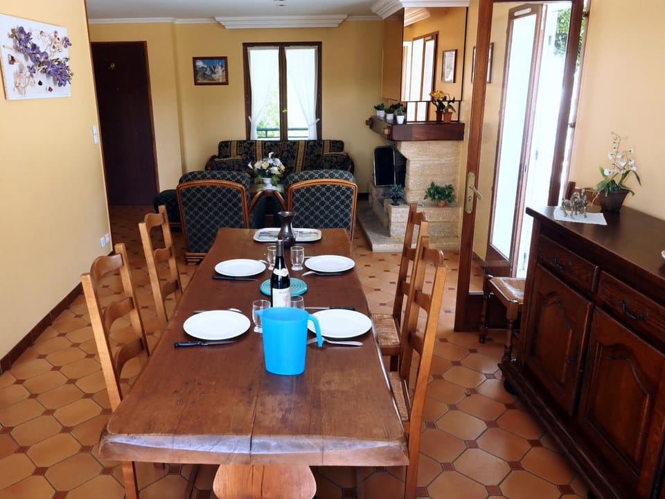 Chez RAYMOND House in Occitanie