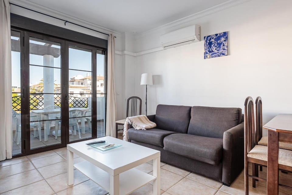 View (from property/room), Balcony/Terrace, Living room, Seating area, Dining area, air conditioner