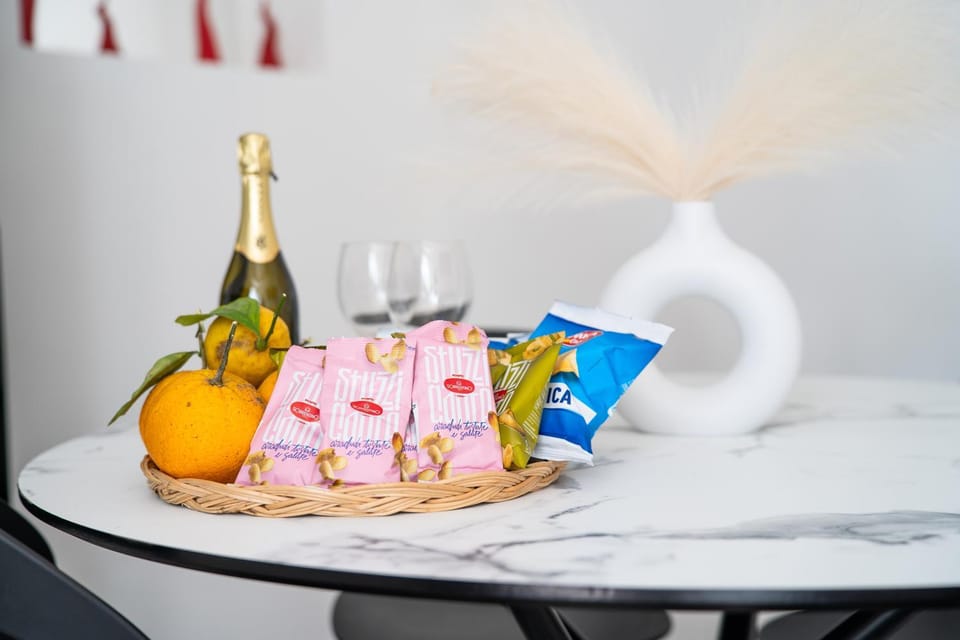 Food and drinks, Food, Drinks