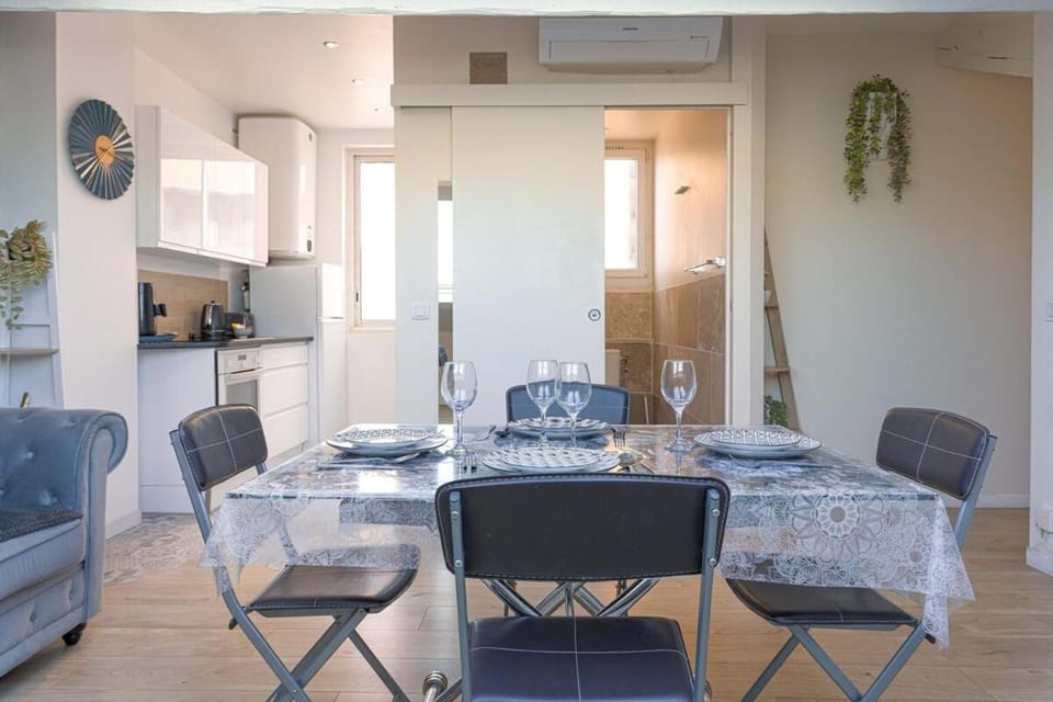 Bulle d'Azur - 10mn from Palais&Beaches, air conditioning, center Apartment in Cannes