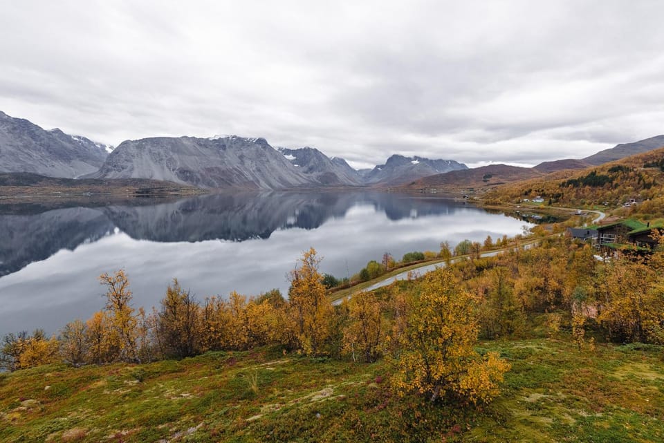 Nearby landmark, Natural landscape, Mountain view