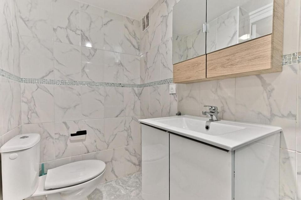 Toilet, Bathroom