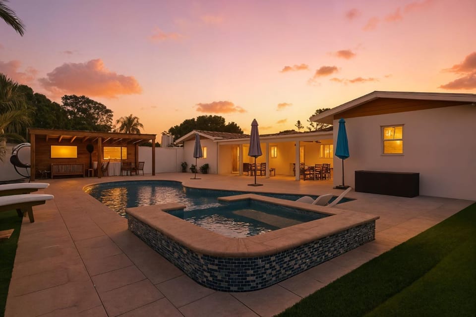 Hey Sunshine - Hosted By Skyrun Anna Maria House in Bradenton