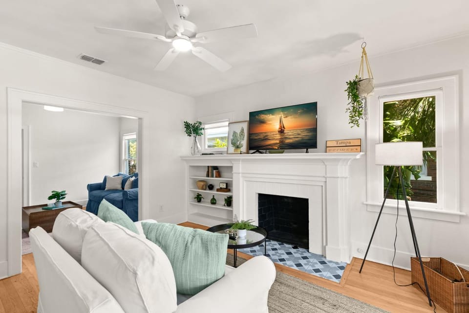NEW SoHo Flats - 2 Private Apts in South Tampa Apartment in Tampa