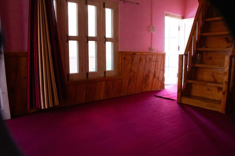 Syanaik Adiyan House Vacation rental in Uttarakhand