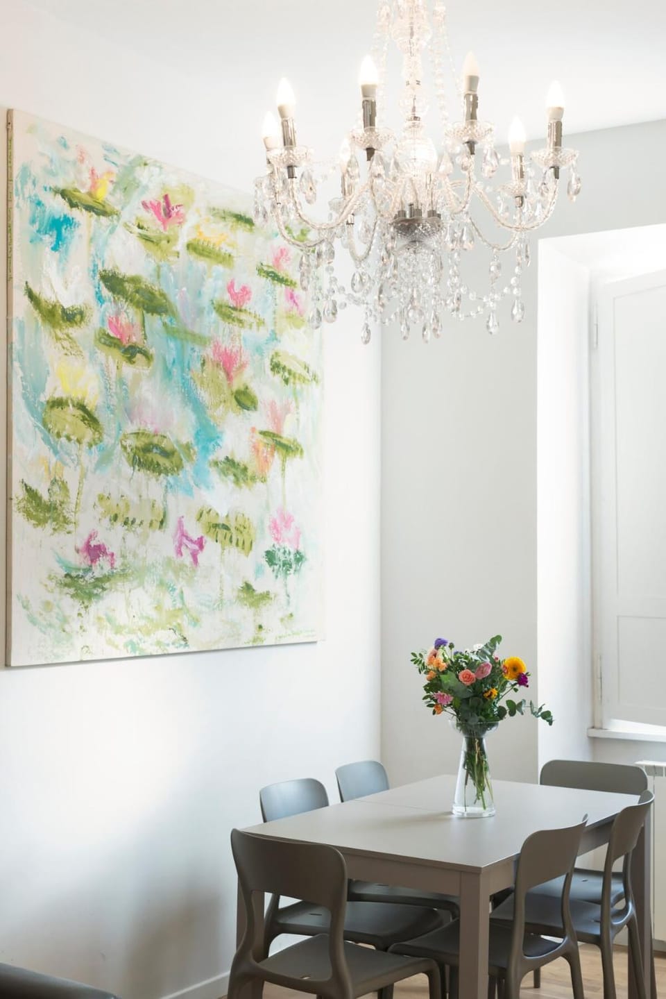 Seating area, Dining area