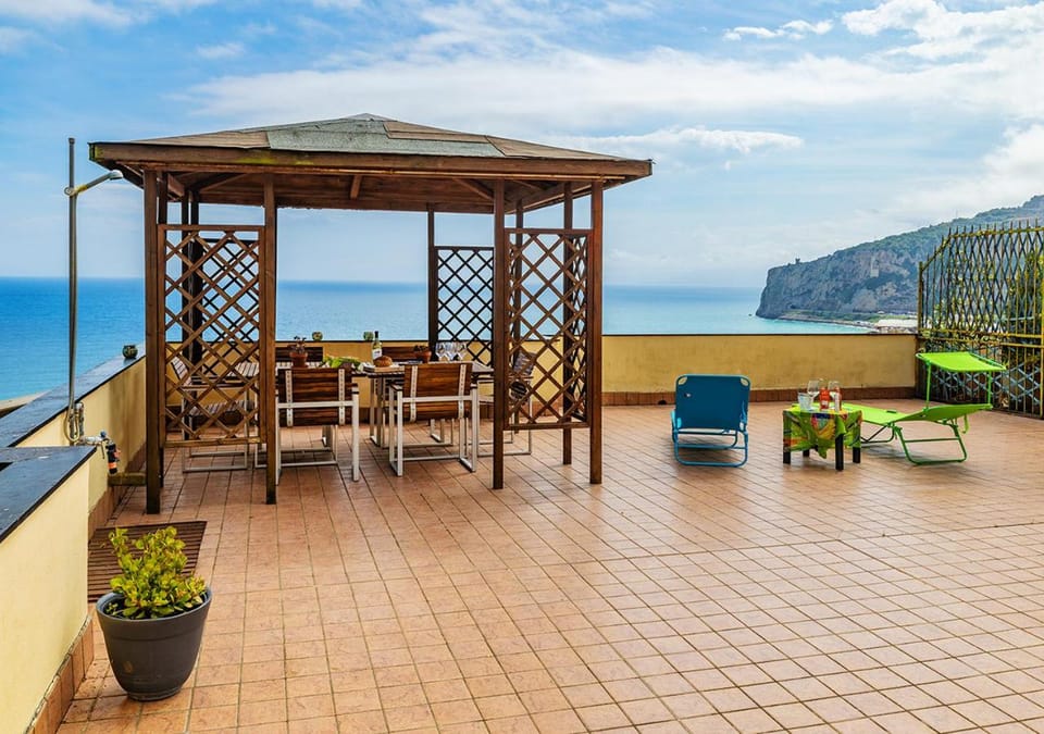 Balcony/Terrace, Balcony/Terrace, Dining area, Sea view