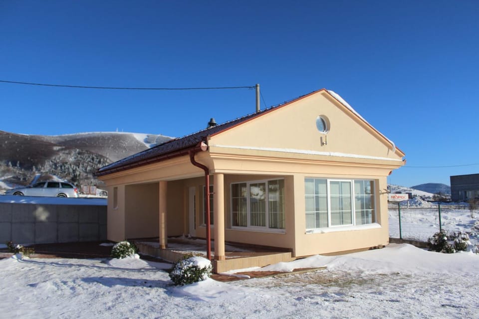 Property building, Winter