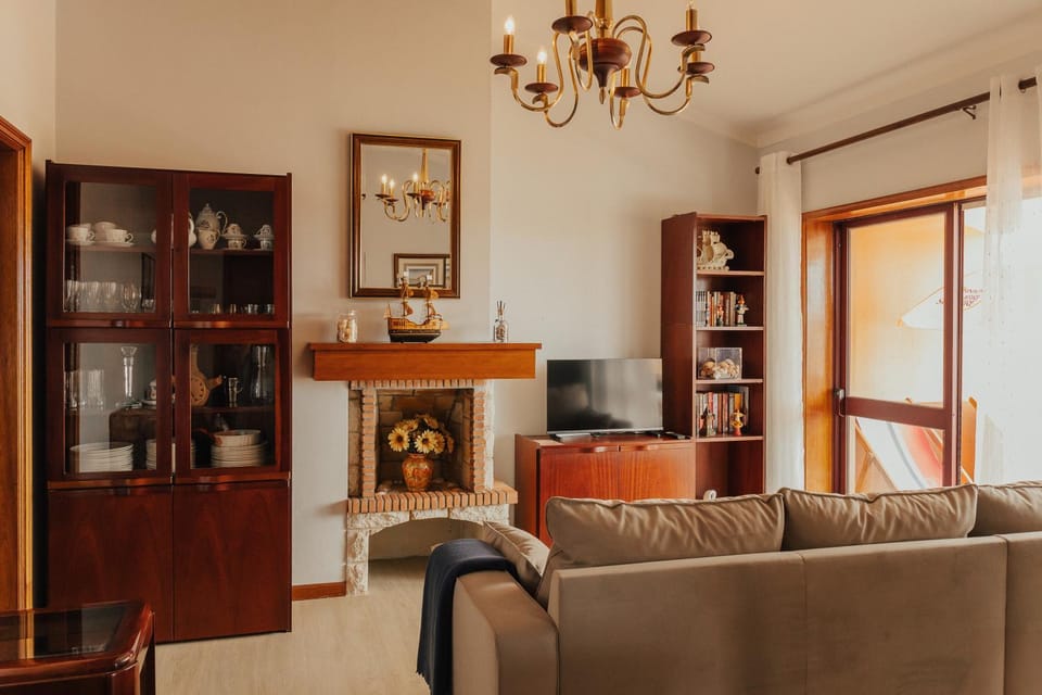 Library, Living room, Seating area