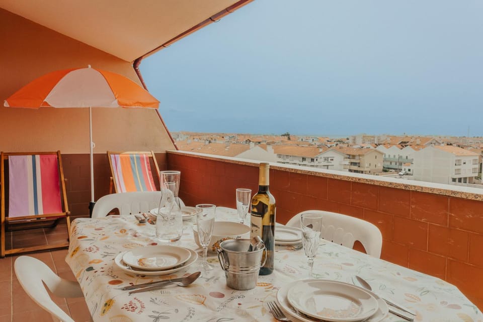 Day, Natural landscape, View (from property/room), Balcony/Terrace, Food and drinks, Dining area, Sea view, Drinks