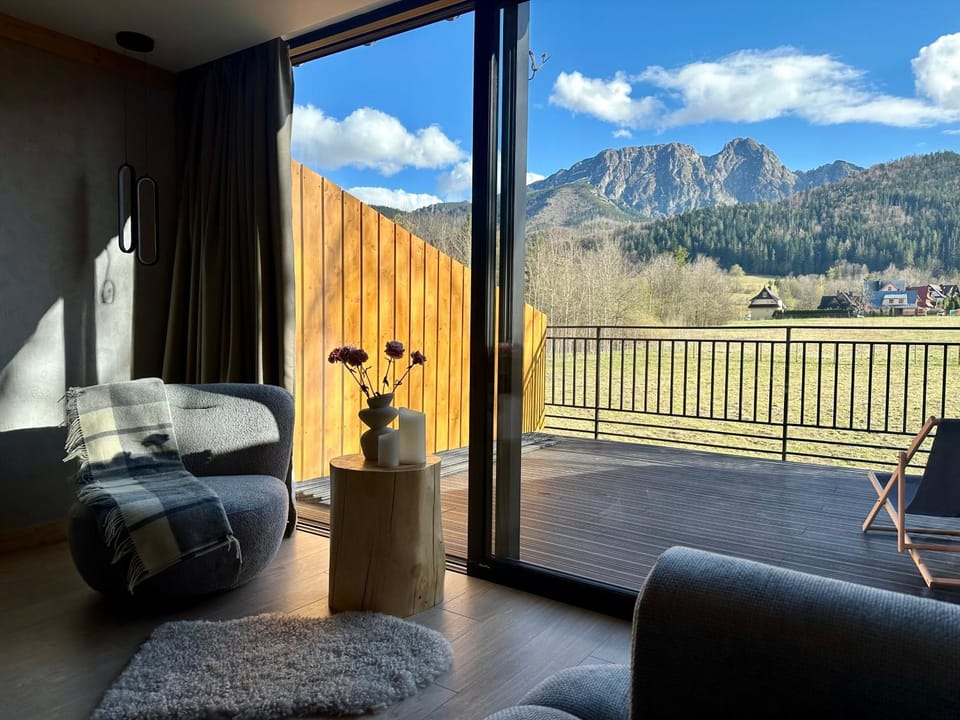 Apartament Pod Tatrami - Under the Tatras Apartment in Zakopane