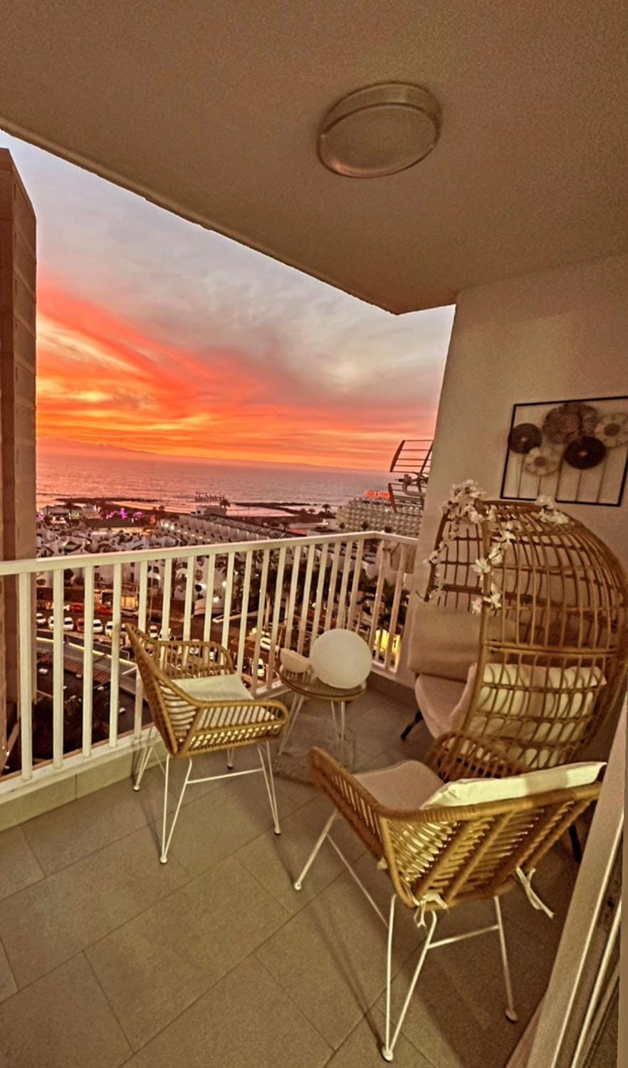 Exclusive ocean front apartment Apartment in Playa de las Americas