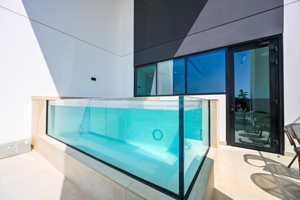 Stunning 2BDR Luxury Private Pool and Terrace Apartment in Dubai