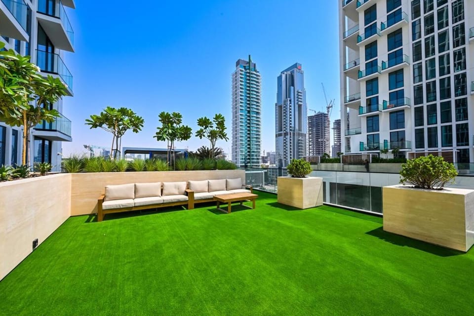 Stunning 2BDR Luxury Private Pool and Terrace Apartment in Dubai