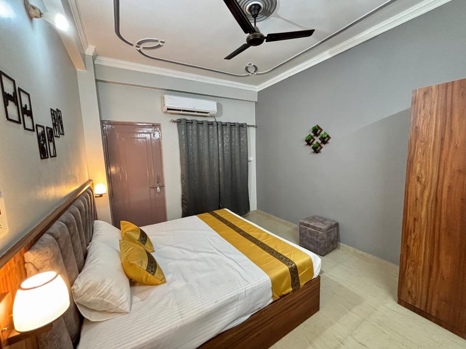 Bed, Bedroom, wardrobe