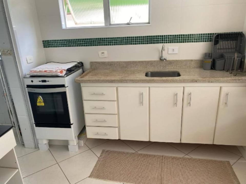 Apartamento Guarujá Enseada 2 quadras da Praia Apartment in State of São Paulo