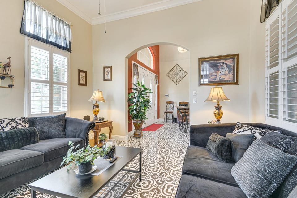 Golf, Fish & More: Cozy ‘Safari Unit’ in Atwater! Apartment in Sierra Nevada