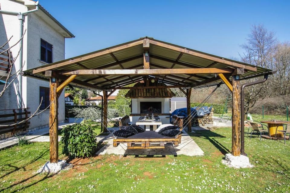 BBQ facilities, Garden