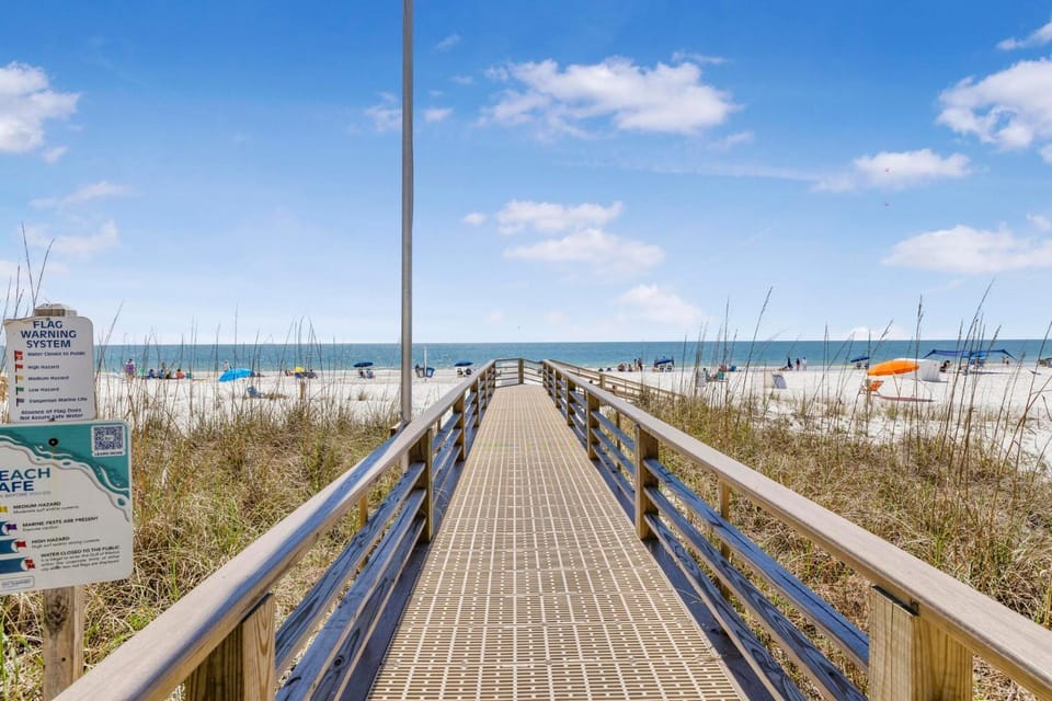 Crystal Tower 1703 by Vacation Homes Collection Apartment in West Beach