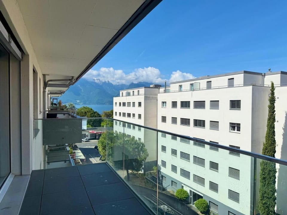 Appartement contemporain 3 pièces et demi Apartment in Montreux