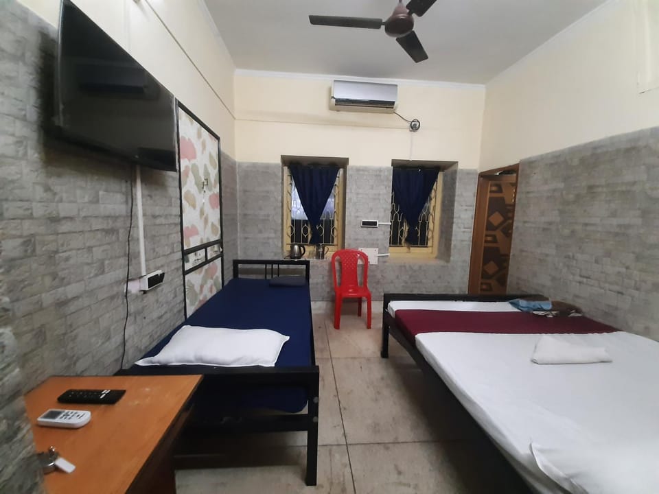 ROAMERS INN Backpackers Hostel Hostel in Kolkata