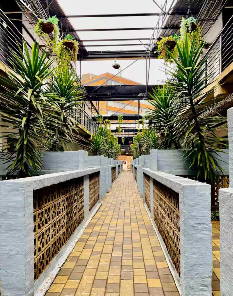 Morden Cozy Retreat in Maboneng Apartment in Johannesburg