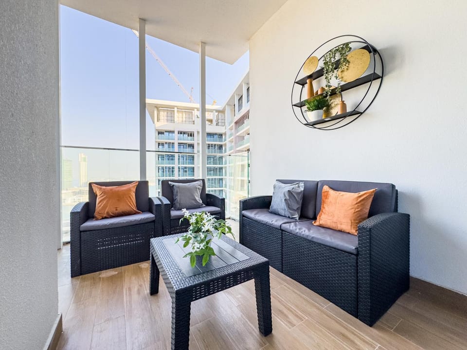 Sleek & Modern 1BDR - Huge Balcony - 3 min walk to ADGM - Cleveland - Galleria - Upgraded Apartment in Abu Dhabi