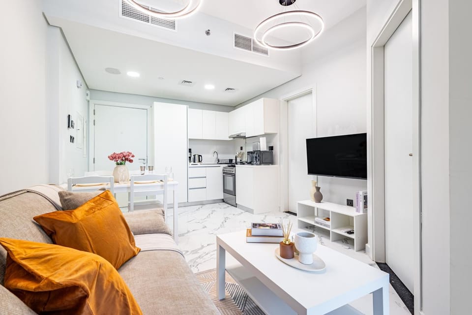 Sleek & Modern 1BDR - Huge Balcony - 3 min walk to ADGM - Cleveland - Galleria - Upgraded Apartment in Abu Dhabi