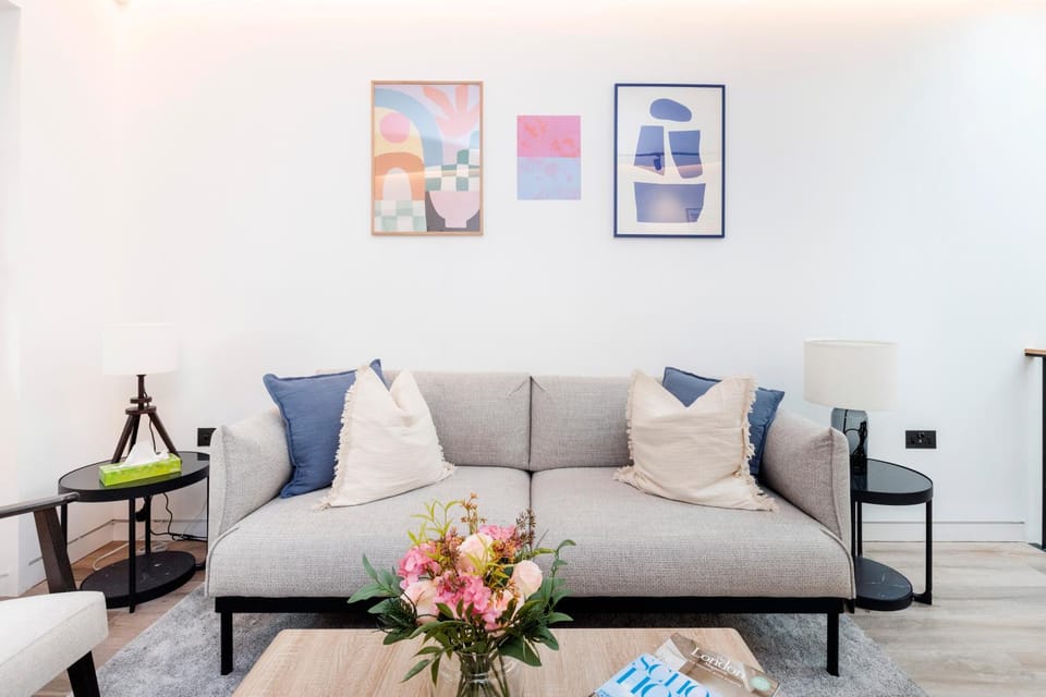 Modern 1 bed House in Kensington High St Apartment in City of Westminster
