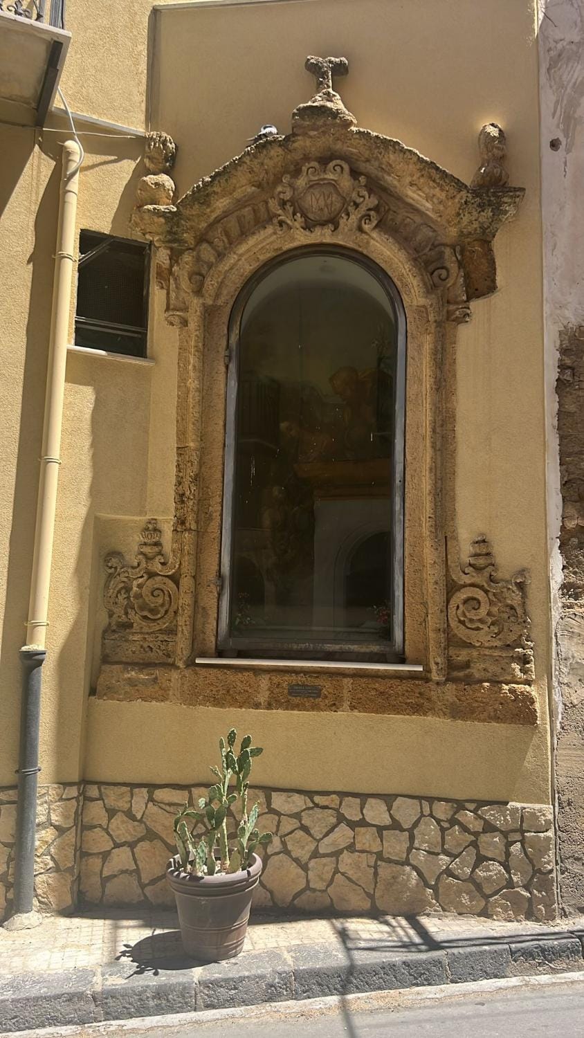 Property building, Day