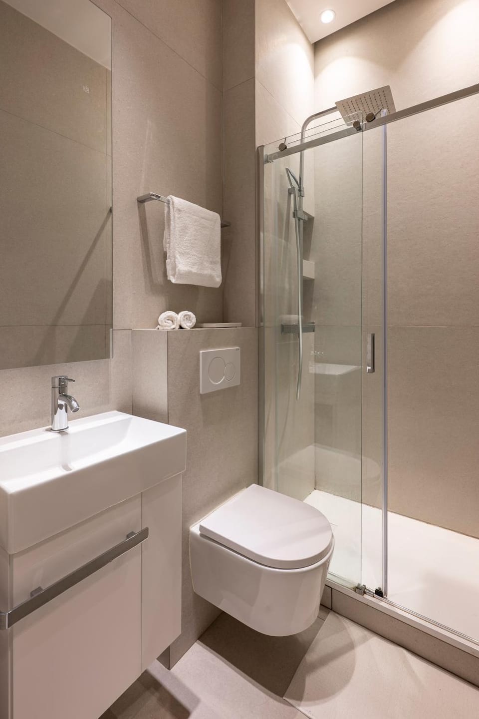 Toilet, Bathroom, towels
