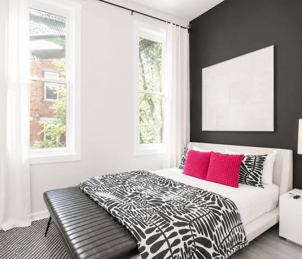 Queen City Views 2 Sleeps 2 Apartment in Over The Rhine